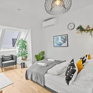  Daire Near Klinik Floridsdorf - 3 Min To Supermarket And Pharmacy - On-site Parking For 19,90 Eur
