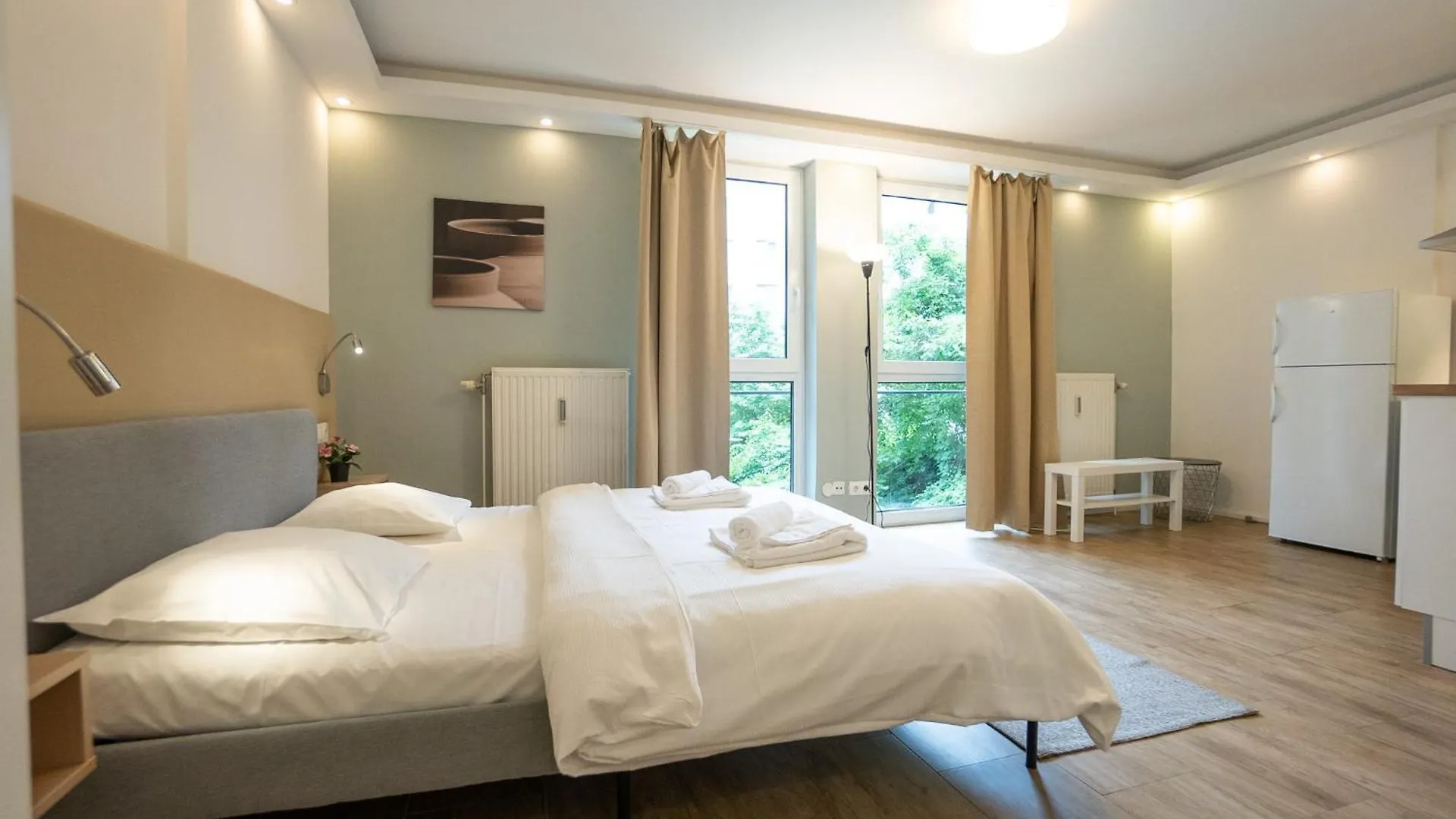 Urban Studio With Queen-Size Bed, Self Check-In 비엔나